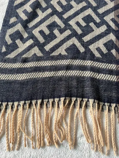 Woge Prime Producer 고품질 환경 친화적 인 독특한 스카프 캐시미어 느낌 겨울 드레스 액세서리